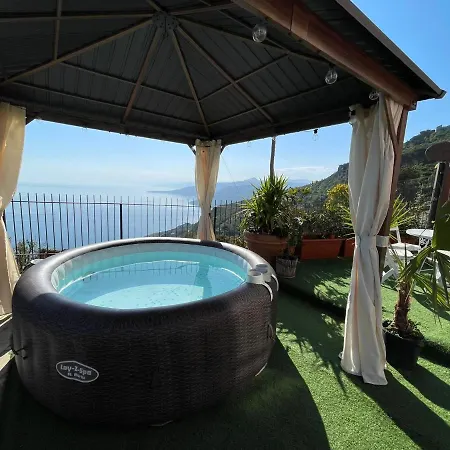Roomantic & Piscina Idromassaggio * Cefalu