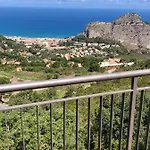 Roomantic & Piscina Idromassaggio Bed & Breakfast