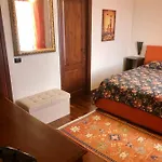 Roomantic & Piscina Idromassaggio Bed & Breakfast 4*