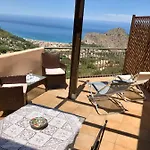 Bed & Breakfast Roomantic & Piscina Idromassaggio Cefalù
