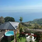 Roomantic & Piscina Idromassaggio 4*