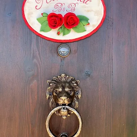 Roomantic & Piscina Idromassaggio Чефалу