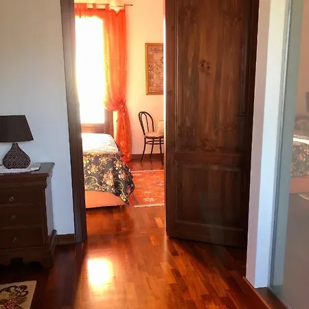 Roomantic & Piscina Idromassaggio Отель типа 