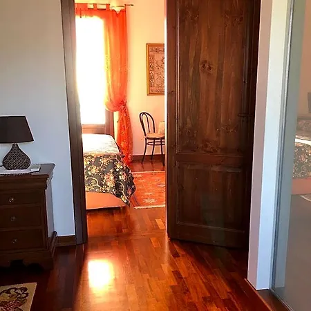 Roomantic & Piscina Idromassaggio Panzió