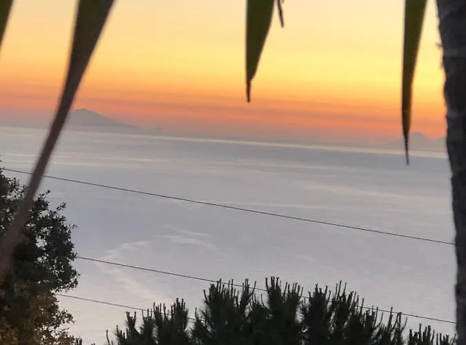 Roomantic & Piscina Idromassaggio 4* צ'פאלו