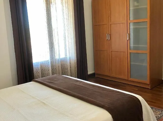 לינה וארוחת בוקר Roomantic & Piscina Idromassaggio 4*