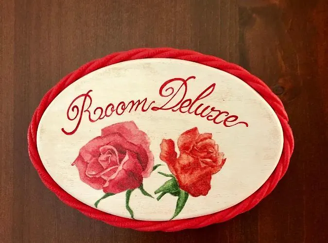 Roomantic & Piscina Idromassaggio 4* צ'פאלו