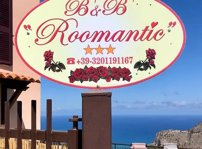 Roomantic & Piscina Idromassaggio צ'פאלו