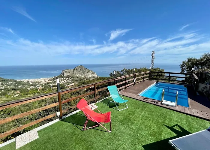 לינה וארוחת בוקר Roomantic & Piscina Idromassaggio צ'פאלו